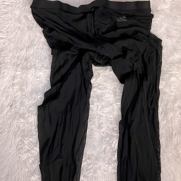 Shein Curve Mesh Leggings - Picture 3 of 3